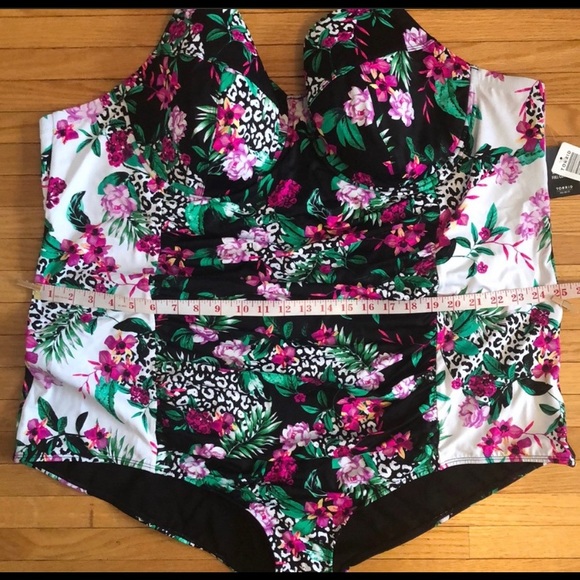 🌺TORRID Plus size 6x D/DD NWT swimsuit🌺 - Picture 13 of 16